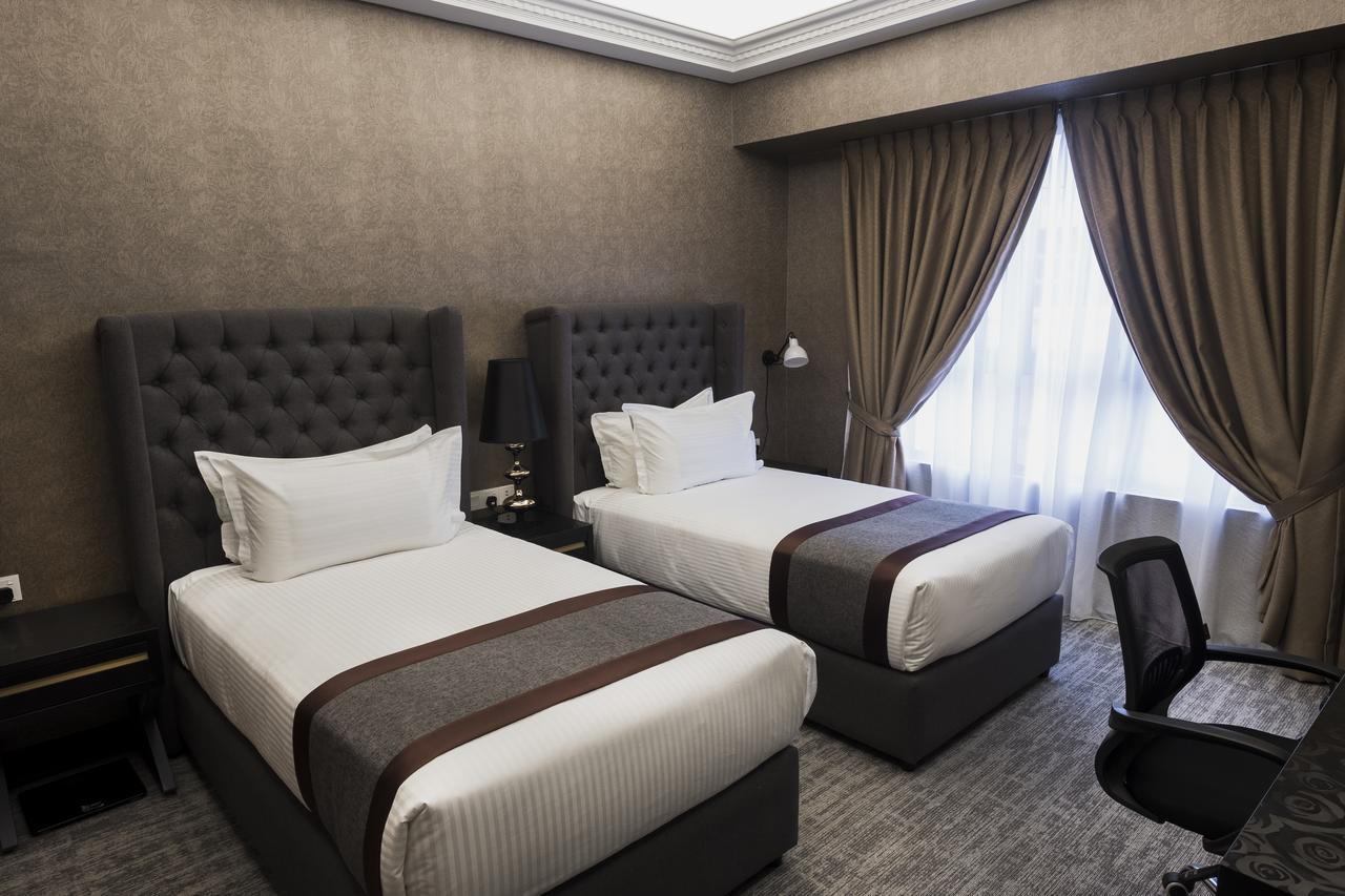 1969 Business Suites Ipoh Chambre photo